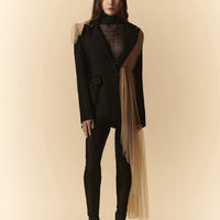 Giacca nera in cady con drappeggio in tulle ambra antica