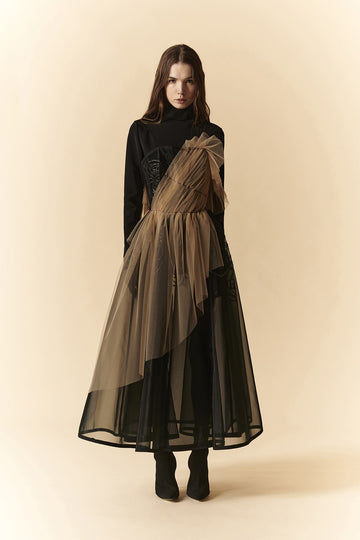 Abito longuette nero senza spalline in organza e tulle con ricami in lattice
