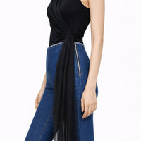 Top in jersey con drappeggio asimmetrico in tulle e pannello fluido